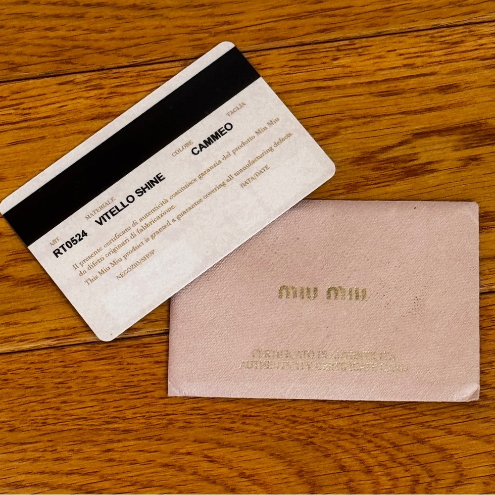 Miu Miu Vitello Shine - Leather Shoulder Bag in Cammeo - Picture 6 of 13